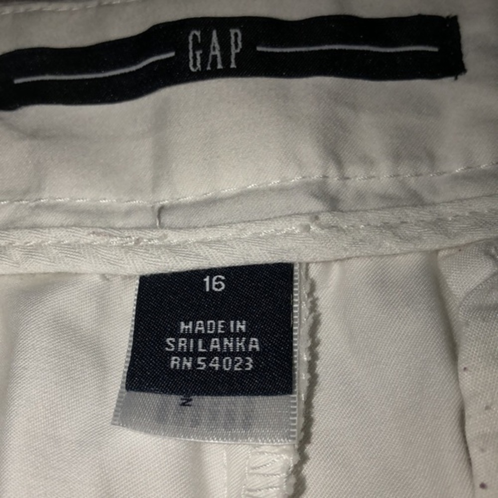 Gap - Picture 4 of 6
